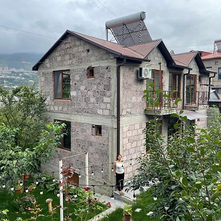 Guest House Anahit Ijevan Ngoại thất bức ảnh