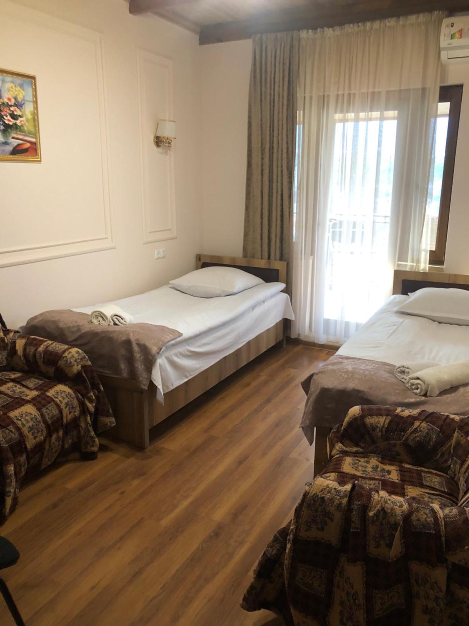 Guest House Anahit Ijevan Ngoại thất bức ảnh