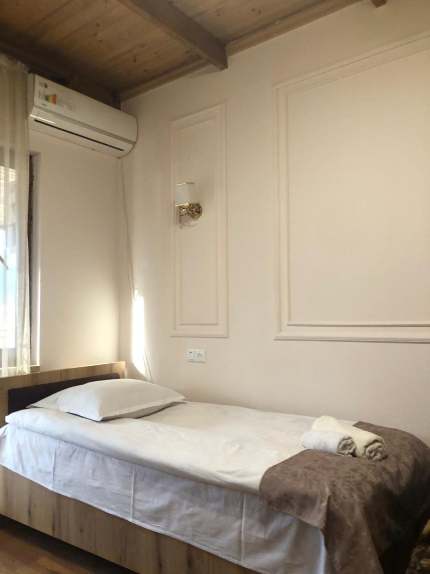 Guest House Anahit Ijevan Ngoại thất bức ảnh
